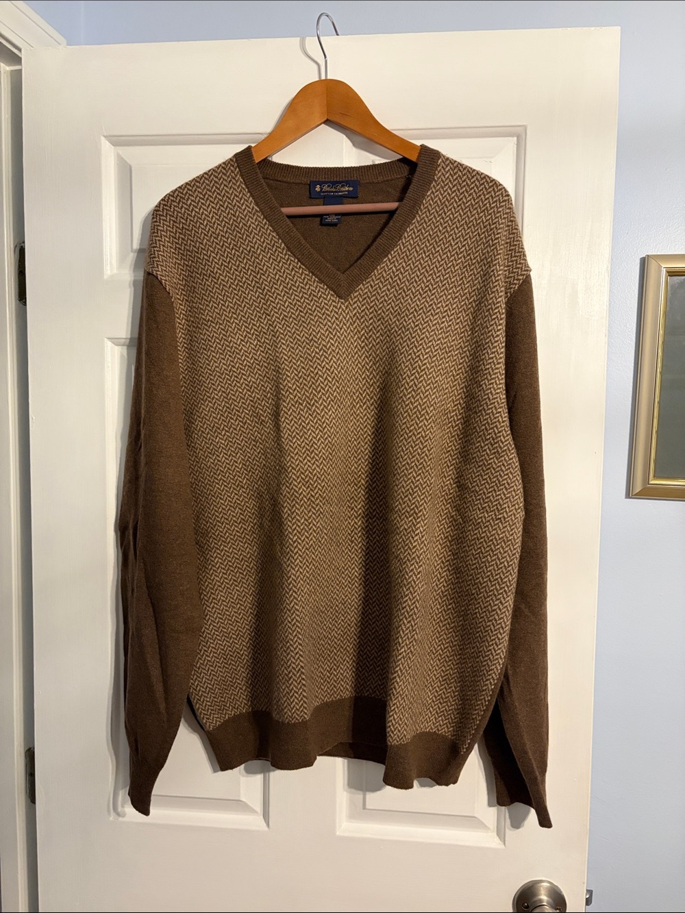 Brooks Brothers Brown and Tan V-Neck Sweater